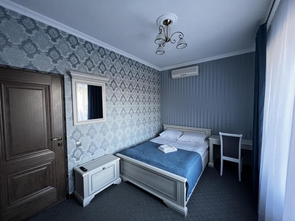 Zolotoy Fazan Hotel Mykolaiv Exterior foto