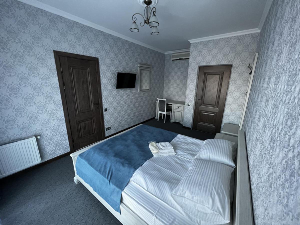 Zolotoy Fazan Hotel Mykolaiv Exterior foto