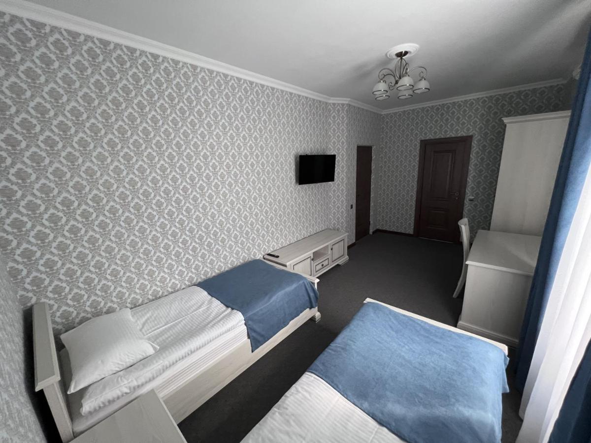 Zolotoy Fazan Hotel Mykolaiv Exterior foto